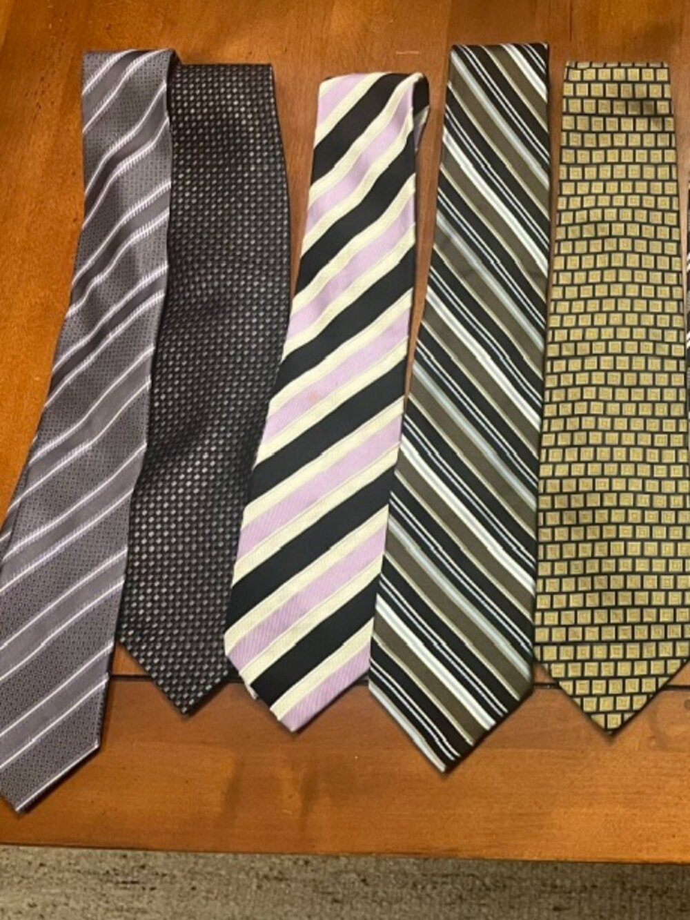 10 ties